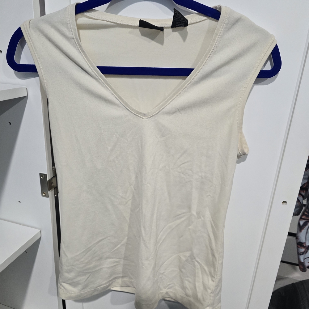 New York & Company Cream V-Neck Tank Top
